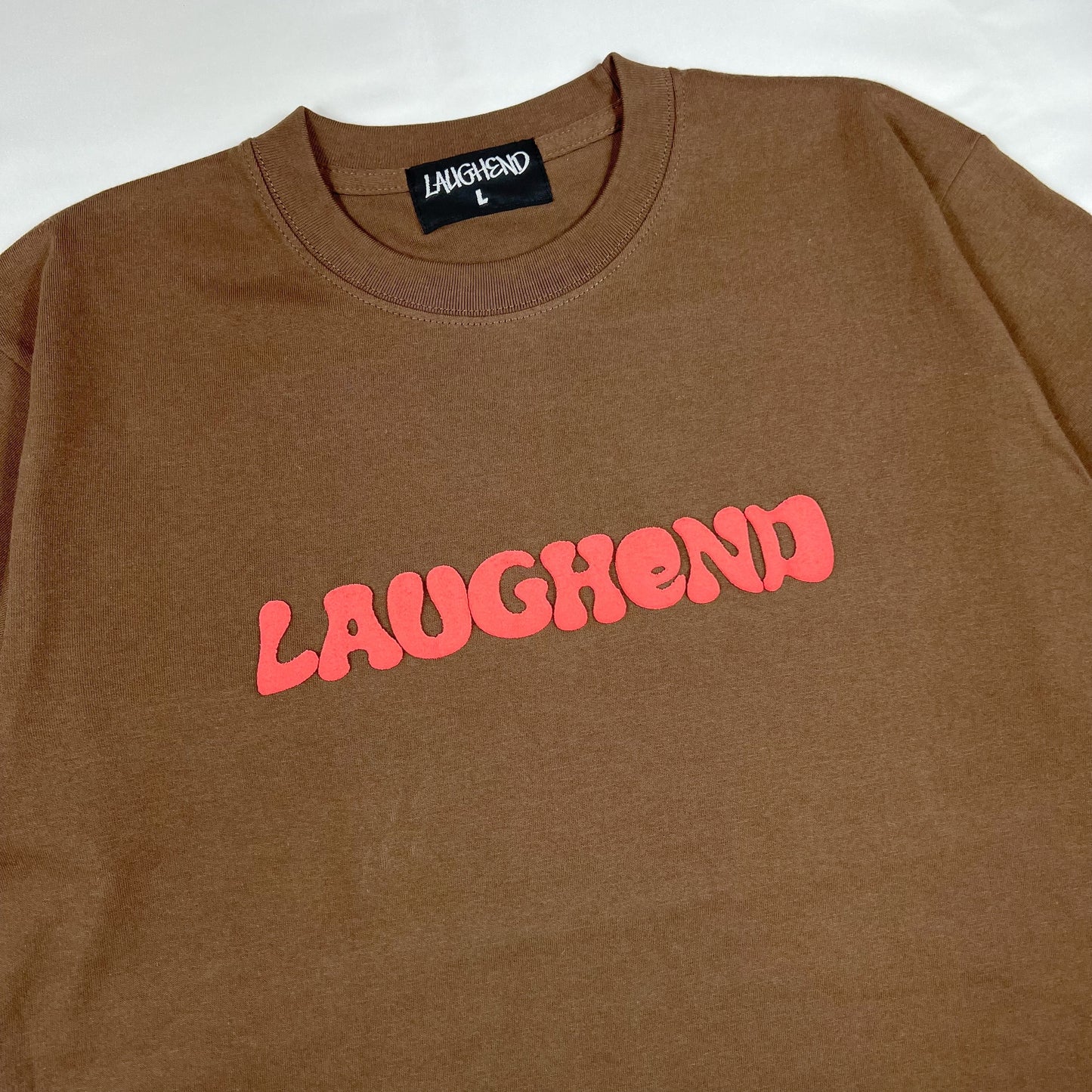 ROUNDNESS LOGO TEE (BROWN)